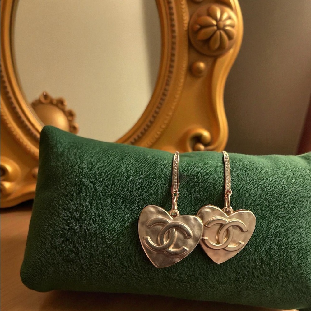 Silver or Gold Zipperpull Heart Pendant Earrings - Picture 4 of 4